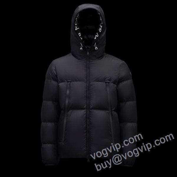 モンクレール MONCLER 2024お得セール ダウンジャケット 優しくボーディを包んでくれる ブランドコピー代引き専門店 個性派