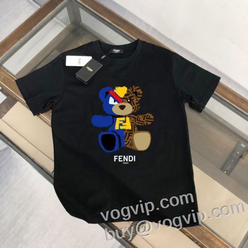 雑誌掲載アイテム  業界高品質スーパーコピー 半袖Tシャツ フェンディ FENDI 2024最新入荷 縦には伸びにくい 2色可選