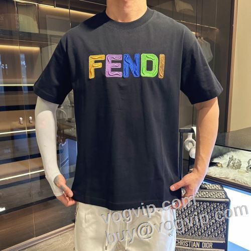 2024割引セール フェンディ FENDIスーパーコピー 半袖Tシャツ 天然が柔らかくて 2色可選 海外セレブ愛用