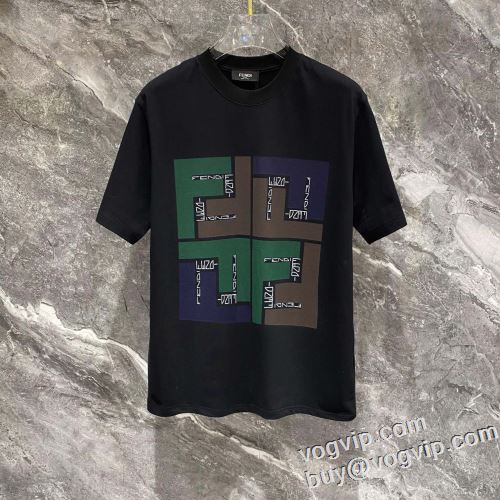 フェンディ 今一番HOTな新品 FENDI ブランド コピー 販売 優しいフィット感 半袖Tシャツ 2024品質保証