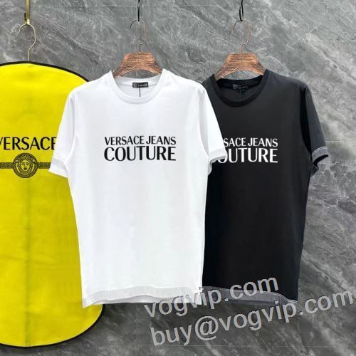 大絶賛の履き心地! 2024超人気新品 ヴェルサーチ VERSACE コピー 半袖Tシャツ 2色可選 オールシーズン活躍度満点の半袖プリントTシャツです