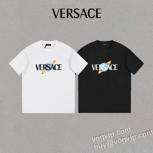 極上の着心地 最高N級ブランドコピー ヴェルサーチ VERSACE お洒落に魅せる 半袖Tシャツ 2色可選 2024爆買い定番人気