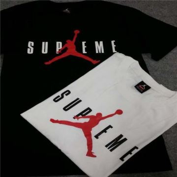 魅力的 シュプリーム コピー SUPREMEコピー 2022  2色可選 半袖Tシャツ Supreme x AJ