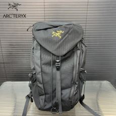 ARC'TERYX ブランド ...