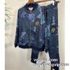 2024新商品 ブランドコピー激安販売屋 ファション性の高い ルイ ヴィトン LOUIS VUITTON ジャージセット 上下セット 優しく柔らかな肌触り