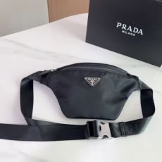 プラダ PRADA 圧倒的な高...