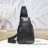 2025爆買いセール 主役になる存在感 ボッテガ ヴェネタ コピー ブランド BOTTEGA VENETA 斜め掛けバッグ
