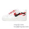 デザイン性の高い Supreme x N1ke Air Force 1'07 LowWhite/Red/Black/Graffit 2025春夏季新作 シュプリーム スニーカー カジュアルシューズ 高品質なスーパーコピー商品