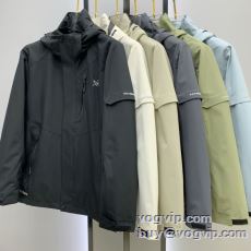 2025最新入荷 アークテリク...