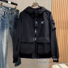 高評価の人気品 アークテリクス...