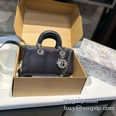 落ち着いた質感 DIOR スー...