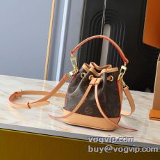 LOUIS VUITTON ス...