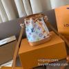 お洒落に魅せる ルイ ヴィトン コピーブランド 2025新作品 WBAGLV145 ショルダーバッグ 斜め掛けバッグ 2色可選