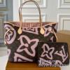【人気ブログ掲載】 ルイ ヴィトン 2025激安大特価得価 WBAGLV172 ハンドバッグ 2色可選 LOUIS VUITTON ブランドコピー