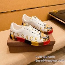 大人気アイテム！入手困難 ヴェルサーチ VERSACE NXIEVS003 フラットシューズ カジュアルシューズ 2色可選 2025年モデル入荷