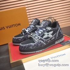 ルイ ヴィトン LOUIS V...