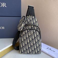 爆買い新品 2025 DIOR...