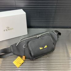 新作入荷2025フェンディスー...