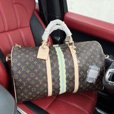 大好評2025 LOUIS V...