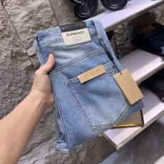 ジーンズ 2025年モデル入荷...