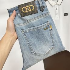 フェンディ FENDIコピーブ...