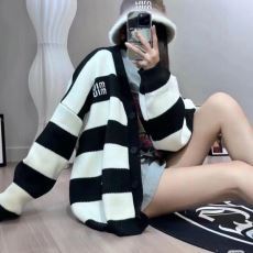 ミュウミュウ MIUMIUコピ...
