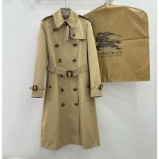 バーバリー BURBERRYブ...