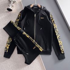 早くも完売している ヴェルサー...