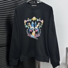 2025最安値定番 ヴェルサーチ ブランド 偽物 通販 WTVS073 プルオーバーパーカー ジャケット、上着 シックスタイルに活躍