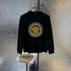 2025爆買い大人気 ヴェルサーチ WTVS084 プルオー...