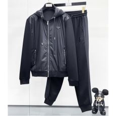 プラダ ブランドコピー WTPR230 ジャージセット 上下セット 2025お買い得大人気