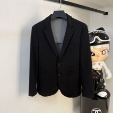 2025数量限定大得価 プラダ...