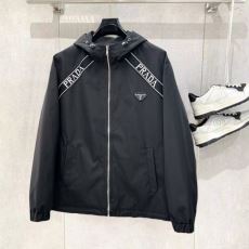 プラダ PRADA ブランド ...