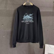 売れ筋のいい バレンシアガ コピーブランド WTBAL207 2025大注目 プルオーバーパーカー 2色可選