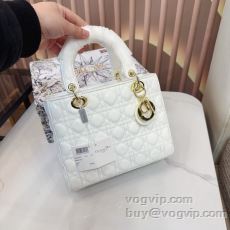 著名人の着用 ディオール ブラ...