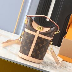 ルイ ヴィトン LOUIS V...