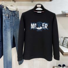 プルオーバーパーカー モンクレ...