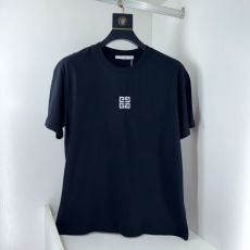 活用できるアイテム ジバンシィ...