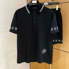 コーデ 知的なムードを演出 ルイ ヴィトンブランド 偽物 通販 NXZLV244 上下セット 半袖Tシャツ 2026最安値お買い得