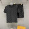 柔らかな質感 ルイ ヴィトン LOUIS VUITTON偽物ブランド 2026新作登場 NXZLV258 上下セット 半袖Tシャツ 2色可選