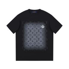 可愛く上品な雰囲気 ルイ ヴィトンブランドコピー NXZLV272 半袖Tシャツ 2色可選 2026超激得100%新品