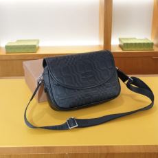 2026高級品 通販 バーバリ...