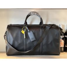 ルイ ヴィトン LOUIS V...