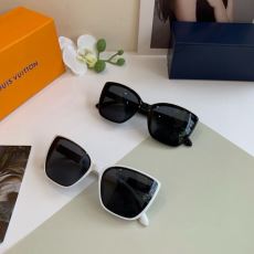 ルイ ヴィトン LOUIS V...