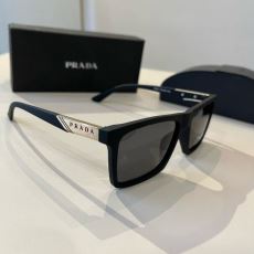 プラダ PRADA偽物ブランド...