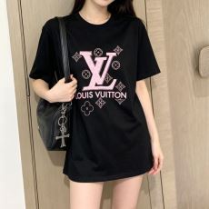 ルイ ヴィトンブランドコピー 2026春夏季超人気 NXZ007 レディース 半袖Tシャツ 3色可選