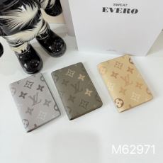 ルイ ヴィトン LOUIS V...