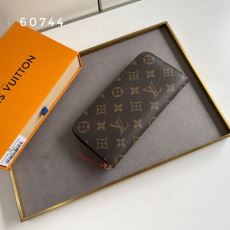 ルイ ヴィトン LOUIS V...