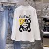大人キレイに仕立てる ロエベ LOEWE CTSLOE023 長袖Tシャツ 2色可選 業界高品質スーパーコピー 2026激安大特価低価