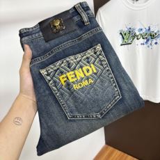 芸能人に愛用者続出 フェンディ...